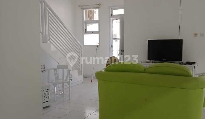 Dijual Murah Rumah Sulfat dengan Design Modern Classic Dijual Murah Rumah Sulfat dengan Design Modern Classic