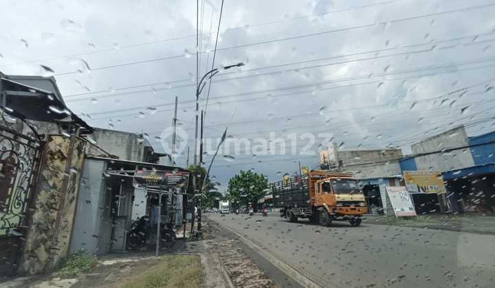 Modern Gadang Axis Warehouse Ready to Use with Large Truck Access Modern Gadang Axis Warehouse Ready to Use with Large Truck Access
