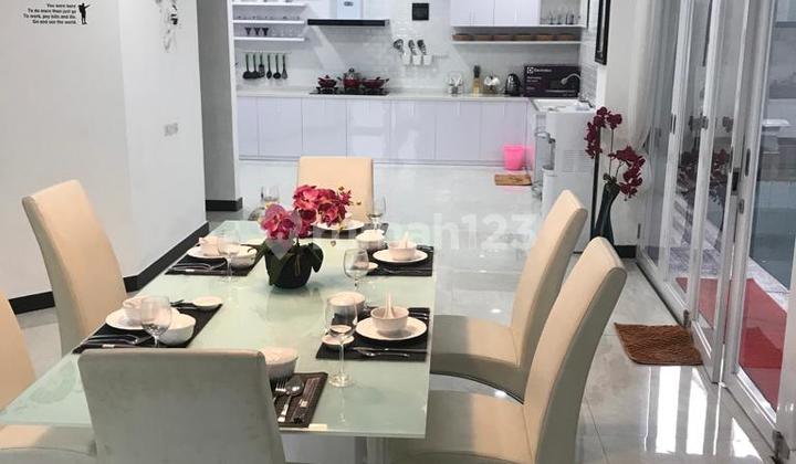 Furnished House in Lippo Karawaci, Tangerang with Good SHM Furnished House in Lippo Karawaci, Tangerang with Good SHM