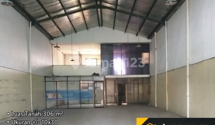Shop Office Warehouse House on Ahmad Yani Main Road, Central Surabaya, Wonokromo. 1