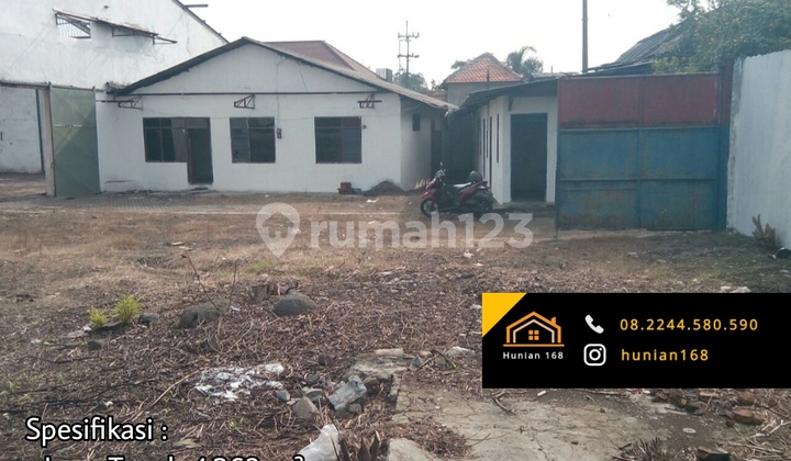 Gudang Bekas Pabrik Pinggir Sebelah Sungai Sepanjang Trosobo Taman Waru Sidoarjo Gudang Bekas Pabrik Pinggir Sebelah Sungai Sepanjang Trosobo Taman Waru Sidoarjo
