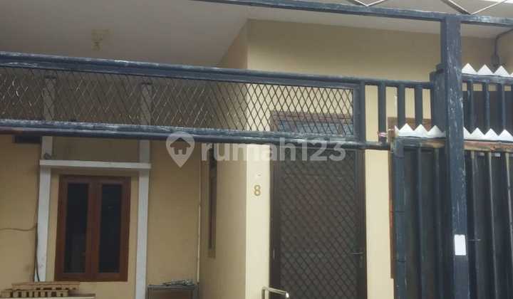 Disewakan Rumah Dua Lantai di Bojong Indah 2