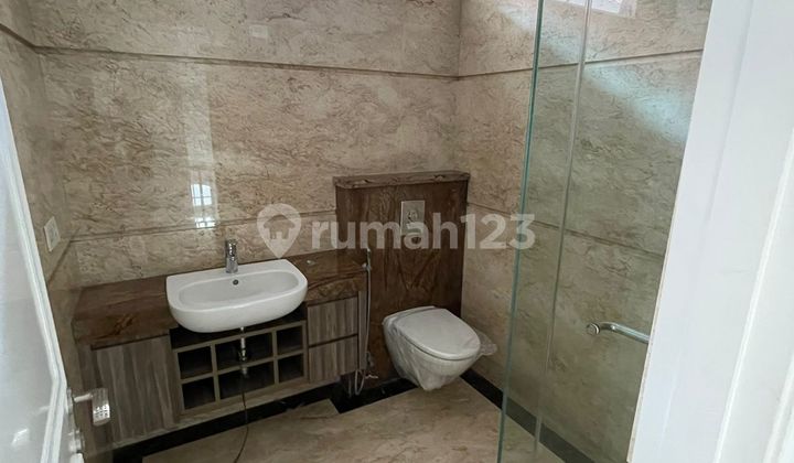 Rumah Sudah Renovasi Rapih Jl Kalimantan Lippo Village 2