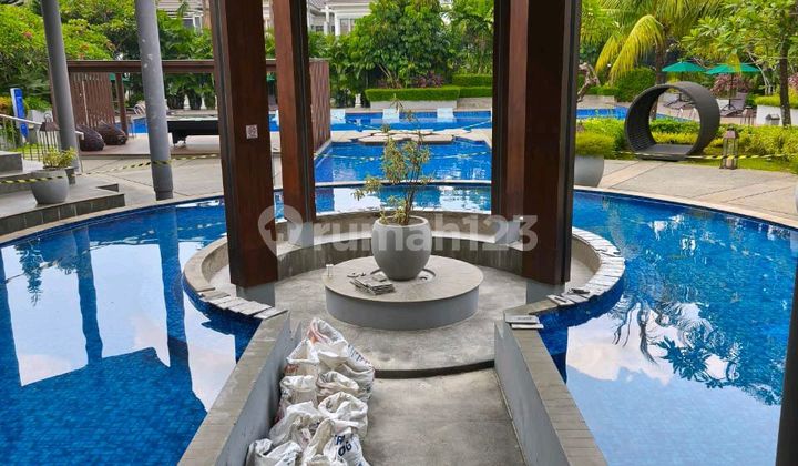 Termurah rumah rapih posisi Hook Whelford Greenwich BSD