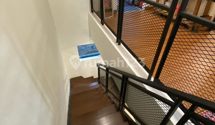 Jarang Ada Rumah Murah Ada Pool Bohemia Gading Serpong 2