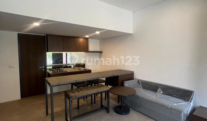 Rumah Cluster Freja Suites BSD furnish bawaan developer