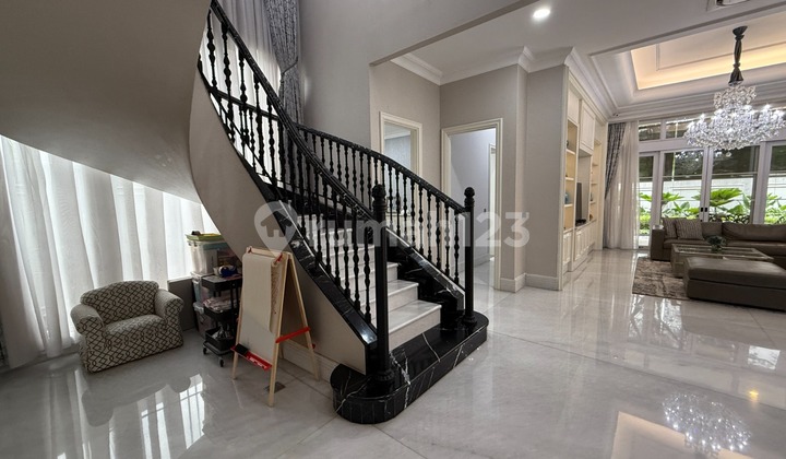 RUMAH MEWAH BANGUNAN MANDIRI FULL FURNISHED MEWAH FORESTA BSD 2