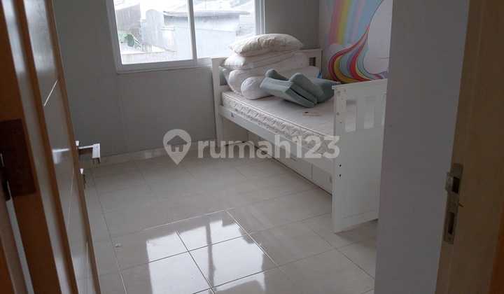 Rumah The Icon Simplicity BSD City Semi furnish kamar 3 2