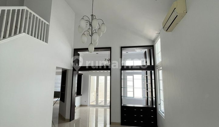 Rumah Sudah Renovasi Rapih Jl Kalimantan Lippo Village