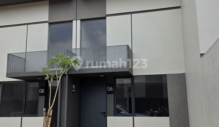Rumah Xyz Tipe Z2, Park Serpong Dekat Gading Serpong