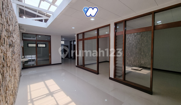 Renovated Shophouse 192 m2 SHM Babakan Ciparay, Bandung 1