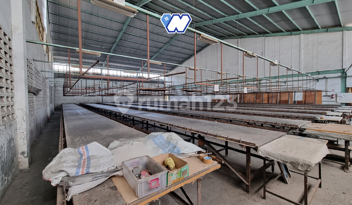 Spacious and Strategic Warehouse in Babakan Ciparay, Bandung Spacious and Strategic Warehouse in Babakan Ciparay, Bandung