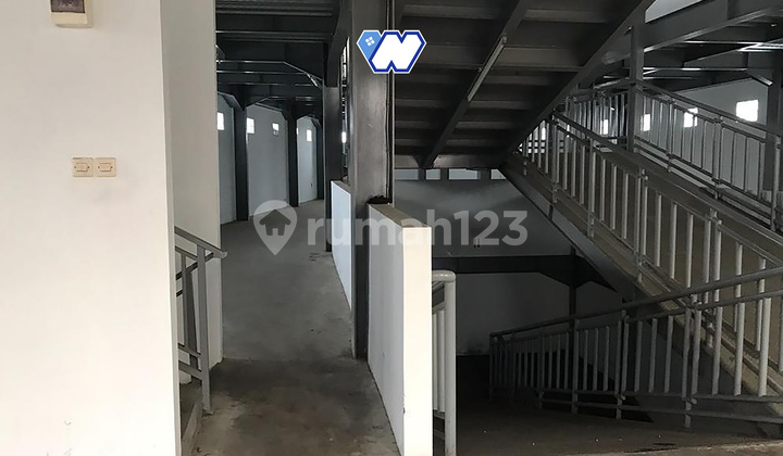 Flood-Free, Shop House, 3 Floors, Freehold Certificate, Near Shopping Center, Can Take Over