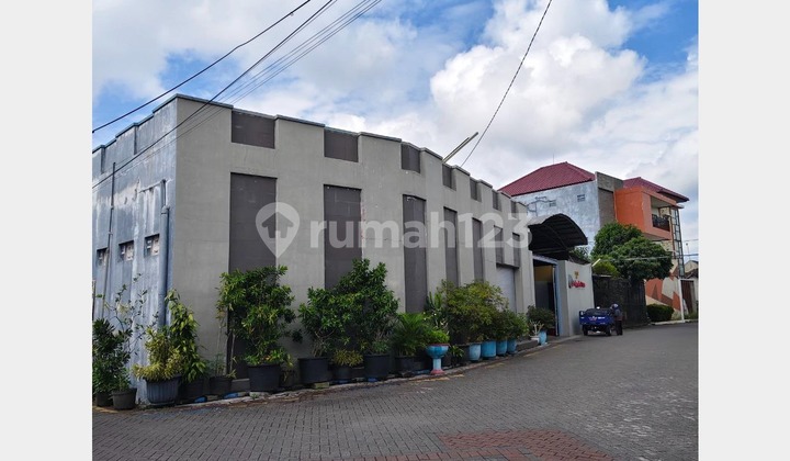 FOR SALE WAREHOUSE in the city center Simpang Borobudur Malang FOR SALE WAREHOUSE in the city center Simpang Borobudur Malang