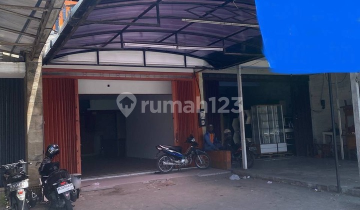 For rent, strategic shop house on Soekarno Hatta Road axis, Malang For rent, strategic shop house on Soekarno Hatta Road axis, Malang