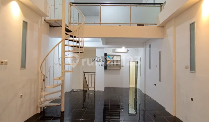 For Sale 3-Storey Shop House Near Kawi Street, Klojen Malang 2
