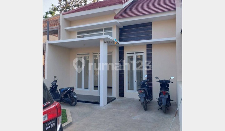 Dijual Rumah Terawat & Siap Huni di Tlogowaru Malang Dijual Rumah Terawat & Siap Huni di Tlogowaru Malang