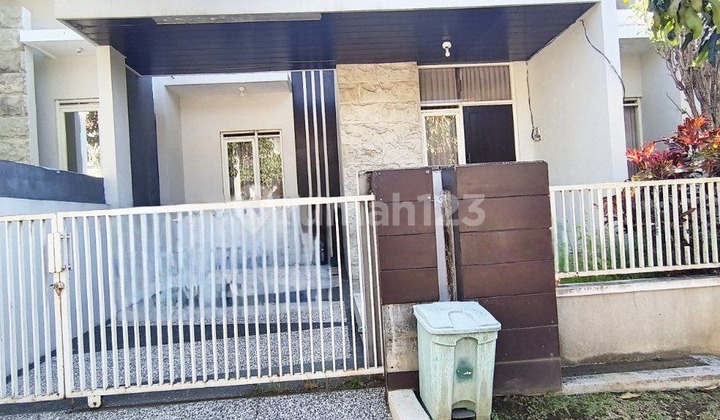 Disewakan rumah full furnish Austinville, Dieng, Malang 1