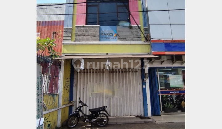 For Sale Strategic 2-Story Shop House on Singosari Malang Main Road.
