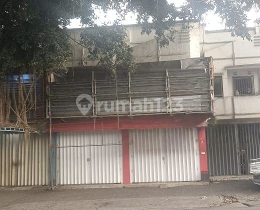 *Dijual Cepat Ruko Gandeng  Strategis Di  Soekarno Hatta  Malang*