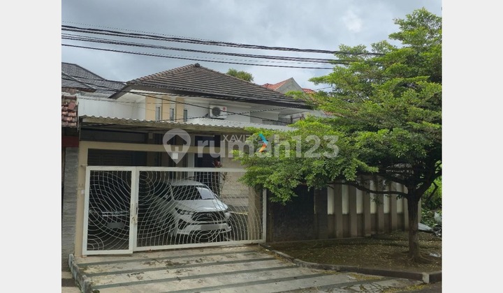 Dijual Rumah Semi Furnished di Boulevard Bukit Dieng Malang
