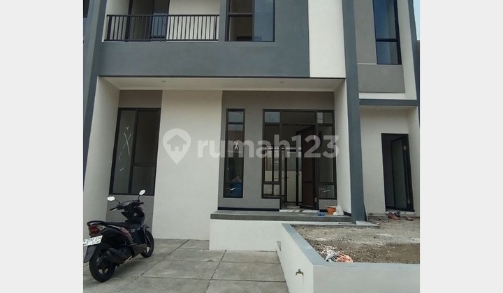 Dijual Rumah Baru 2 Lantai di Pandanwangi, Sulfat Malang