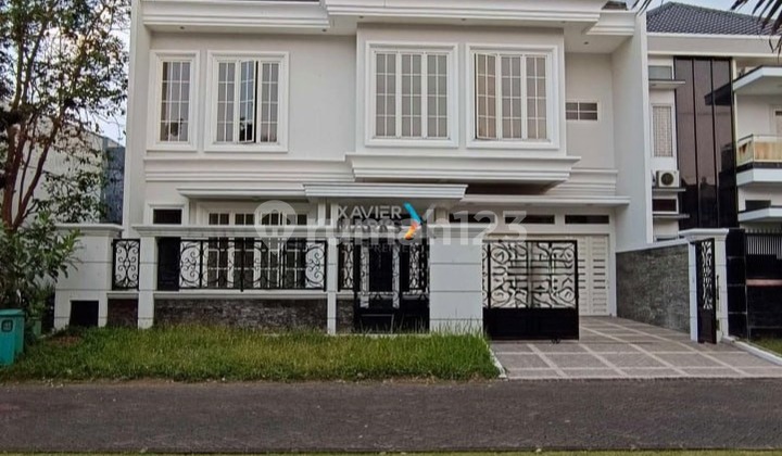 Rumah American Style Baru Gress di Boulevard Araya Golf Malang