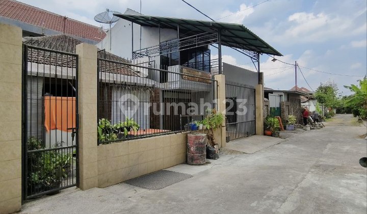 RUMAH ASRI DAERAH KARANGLO SELANGKAH DARI PINTU TOL SINGOSARI