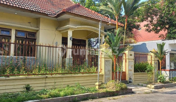Dijual Cepat Rumah Semi Furnish Selangkah dari Pusat Kota Malang Dijual Cepat Rumah Semi Furnish Selangkah dari Pusat Kota Malang