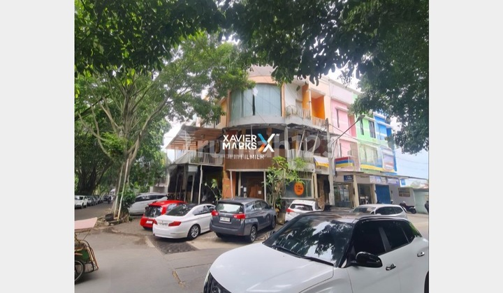 DIJUAL RUKO 3 LANTAI HOOK DI KLOJEN, MALANG KOTA DIJUAL RUKO 3 LANTAI HOOK DI KLOJEN, MALANG KOTA