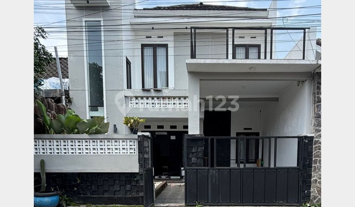 Dijual Rumah 2 Lantai & Rooftop Lowokwaru Malang