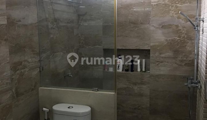 Price Drop! Ready-to-Occupy ARAYA GOLF House in Malang 2