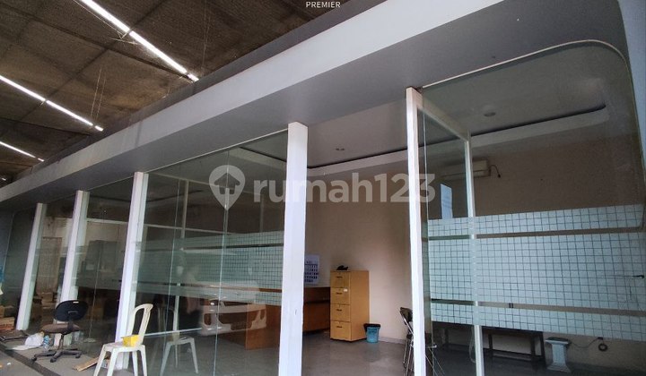 Warehouse for rent, ready to use in Lawang, Malang. Warehouse for rent, ready to use in Lawang, Malang.