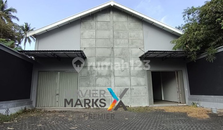 For Sale / Warehouse and Shophouse Rental Location Ngajum, Malang Regency
