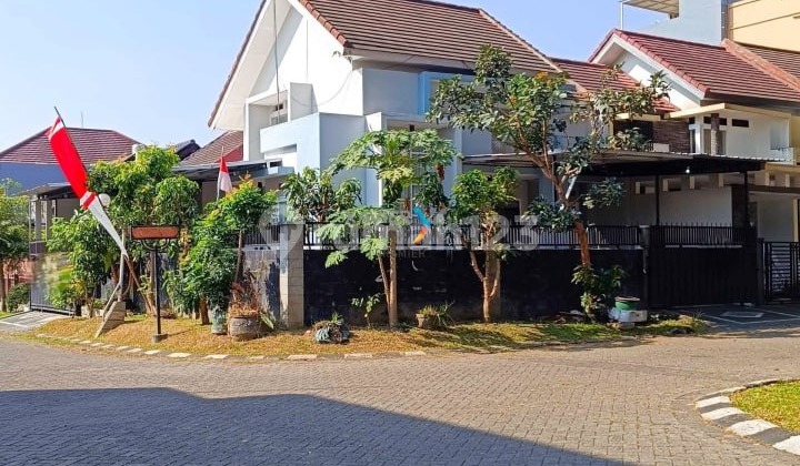 PRICE DROP ! House for Rent with Hook in Permata Jingga Malang