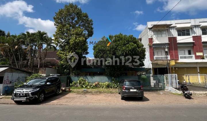 For Sale / For Rent Well-Maintained Classic House in Klojen, Malang 2