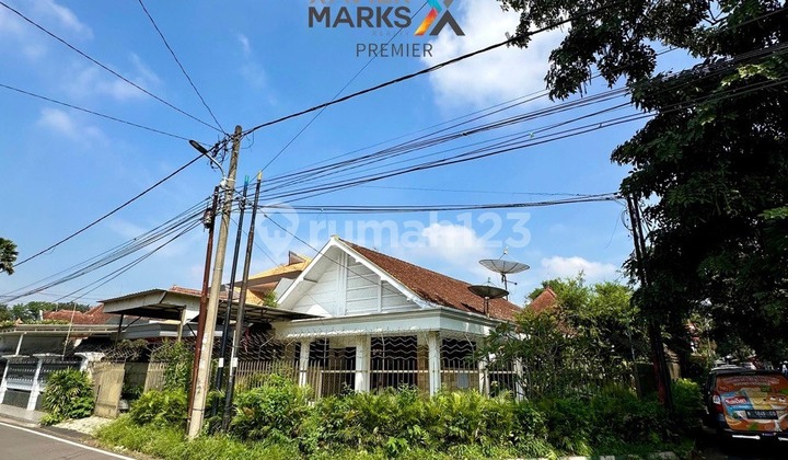*PRICE DROP 2 BILLION!* Well-Maintained Serene House For Sale In Malang *PRICE DROP 2 BILLION!* Well-Maintained Serene House For Sale In Malang