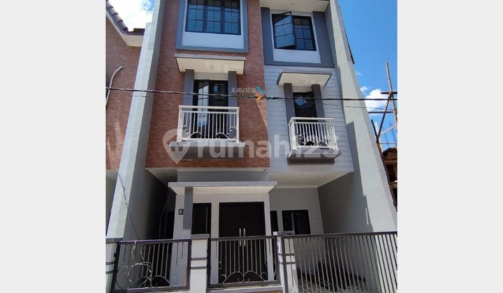 For Sale New American Modern House in Lowokwaru Malang