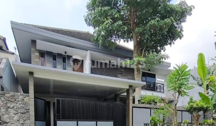 DIJUAL RUMAH MEWAH SIAP HUNI  ARAYA KOTA MALANG