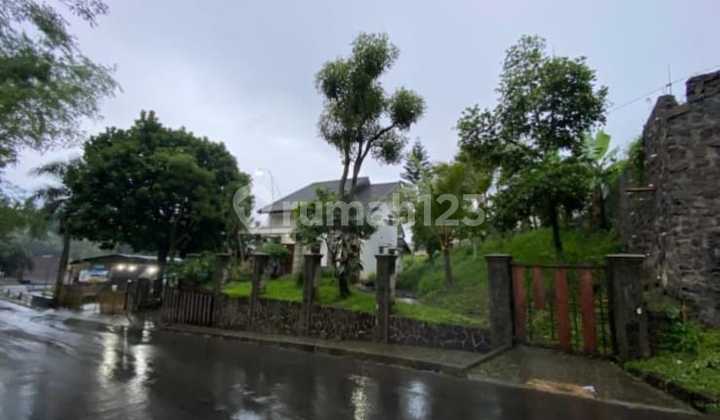Villa with Extensive Land in Griya Alam Permata, Karangploso, Malang 2