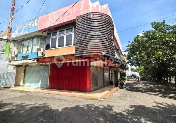 Shop House Hook Position Strategic Location Ready to Use in Sawojajar Malang 2