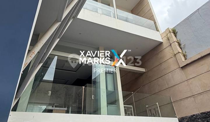 Rumah Full Furnished Bonus Swimming Pool Di Istana Dieng Sukun Malang 2