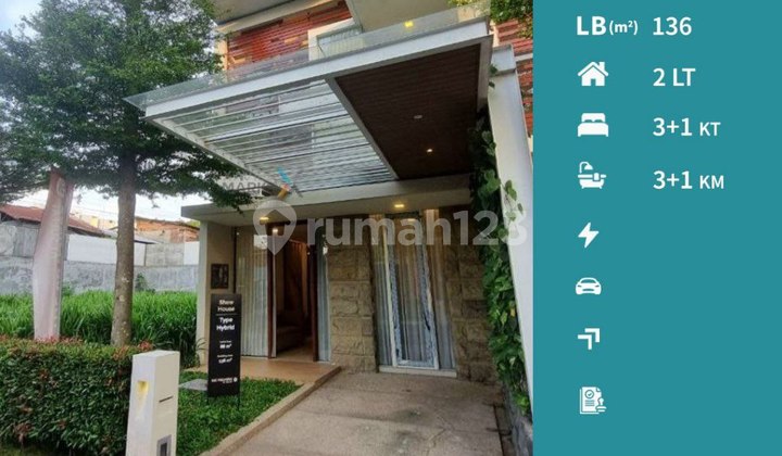 2-Story House with Modern Design in Sulfat Blimbing Malang