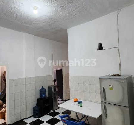 Shop House and Business Premises Ruko on Kauman Main Road, Tumpang, Malang