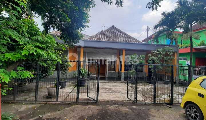 Dijual Rumah Bangunan ex Apotek di Area Jalan LA Sucipto Pandanwangi Kota Malang