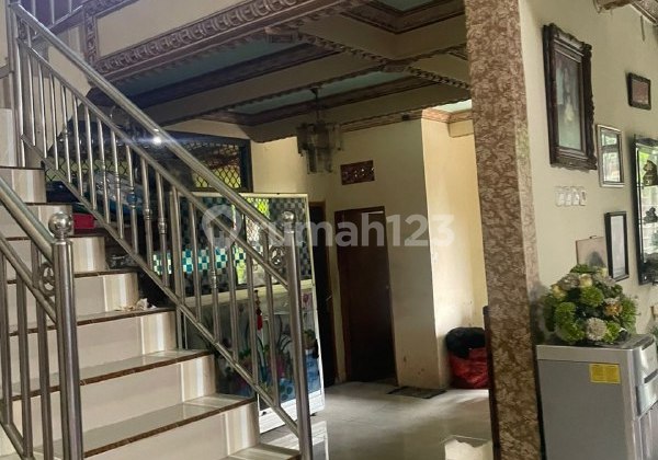 Large House in Trunojoyo Residence, Bugul Kidul, Pasuruan 2