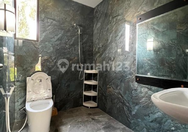 Villa Aktif Sangat Asri Dekat Jatim Park Batu di Klub Bunga di Oro Oro Ombo, Batu 2