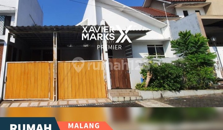 2 Plots Combined into 1 Ready-to-Occupy House in Pandanwangi, Blimbing, Malang City 2 Plots Combined into 1 Ready-to-Occupy House in Pandanwangi, Blimbing, Malang City