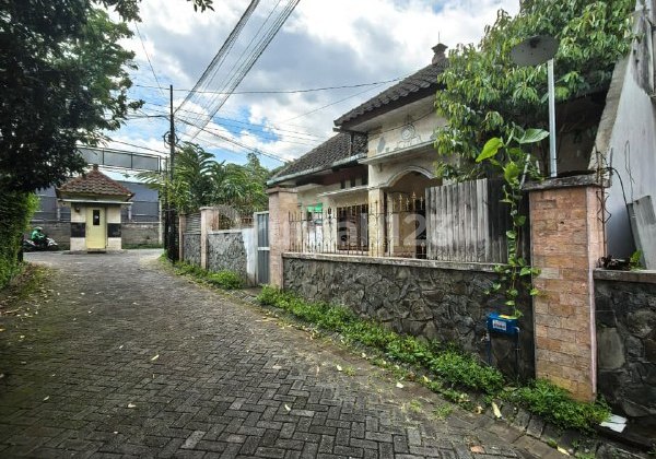 Ready-to-Occupy House Within a Cluster on Teluk Pacitan Street, Arjosari, Blimbing, Malang 2