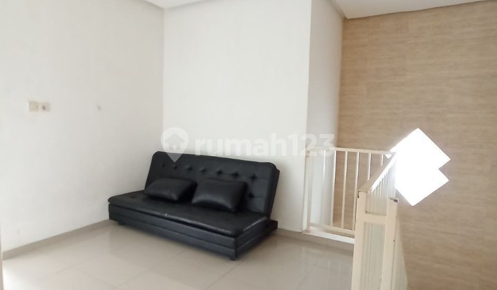 Very Comfortable Furnished Villa in Junrejo Villa Cluster, Batu City 2